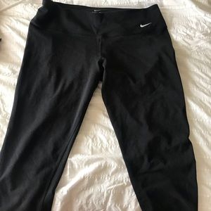 nike cropped legging